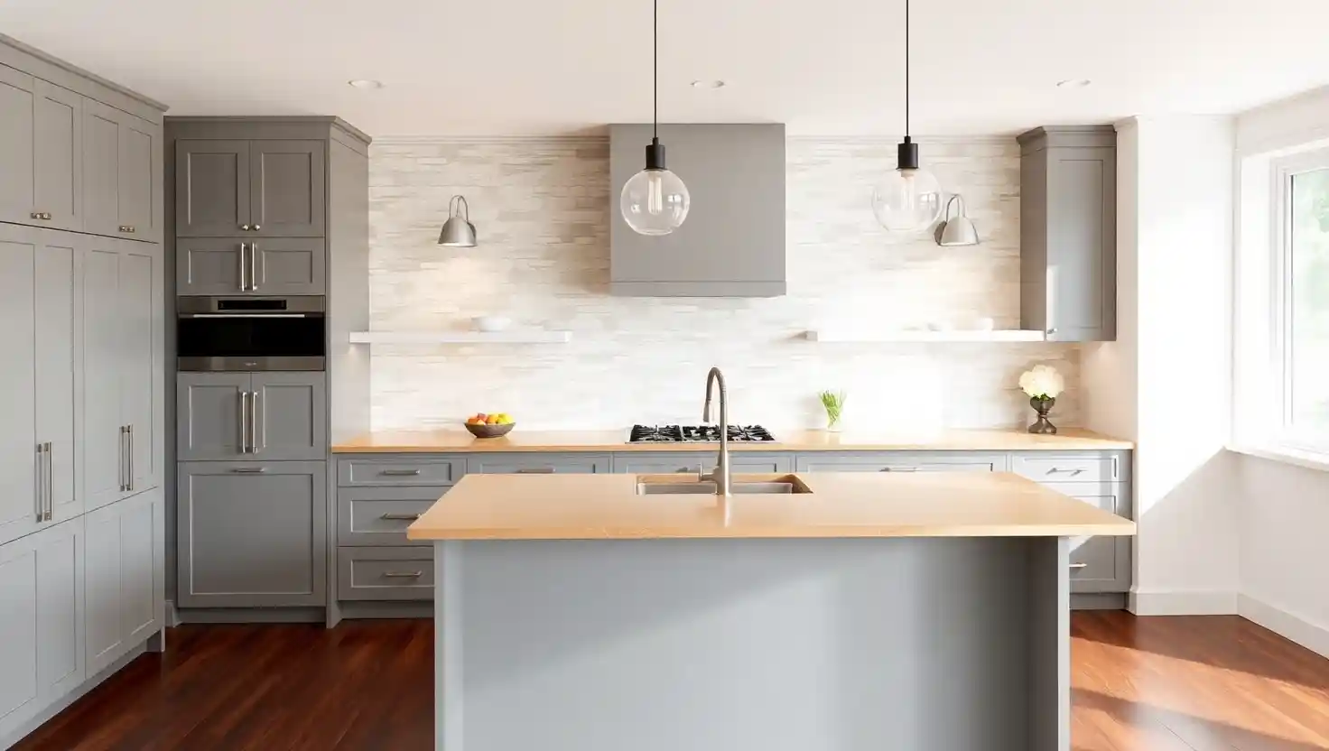 23 Stylish Kitchen Backsplash Designs With Gray Cabinets
